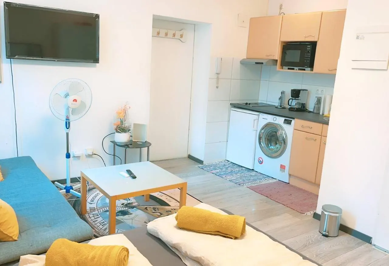 Studio In City Center Km3A Viena